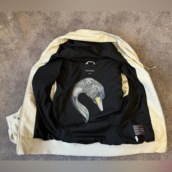 DANIER*Ladies Off White Leather Hooded Bomber Jacket*Size XXS*Designed in Canada - Picture 2 of 6